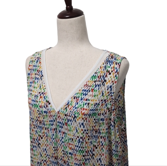 Vince Camuto Sleeveless Blouse Multi Color Print V-Neck Flowy size Large - Picture 2 of 7
